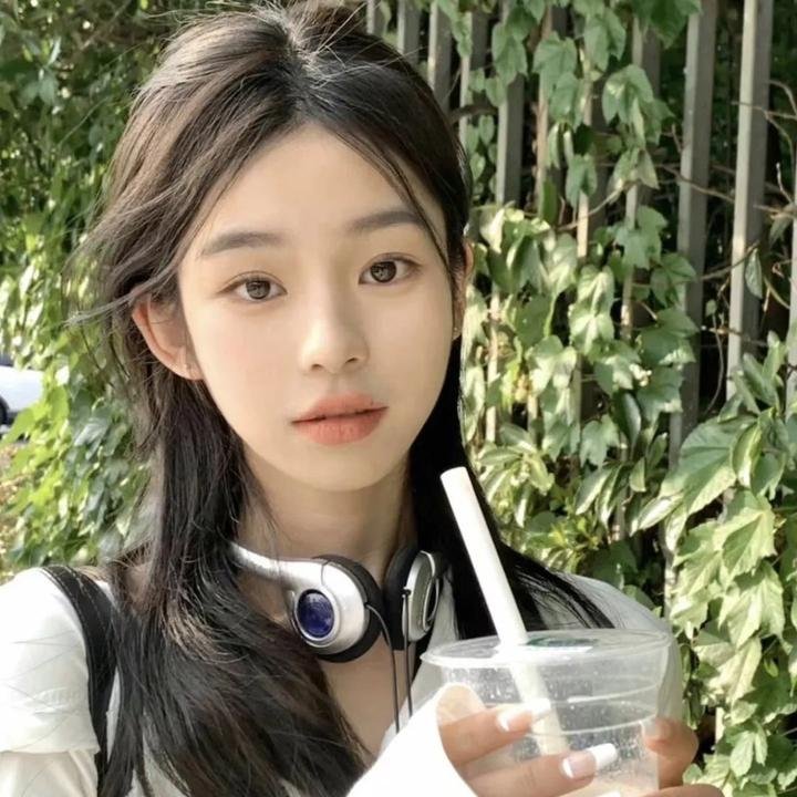 禁苑春浓